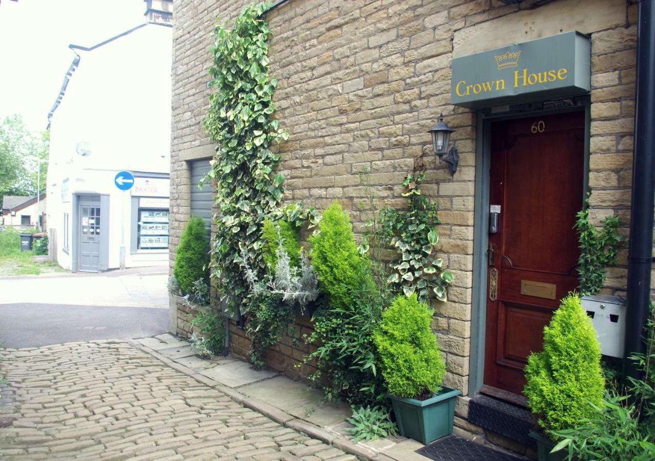 Gasthof Crown House Suites *